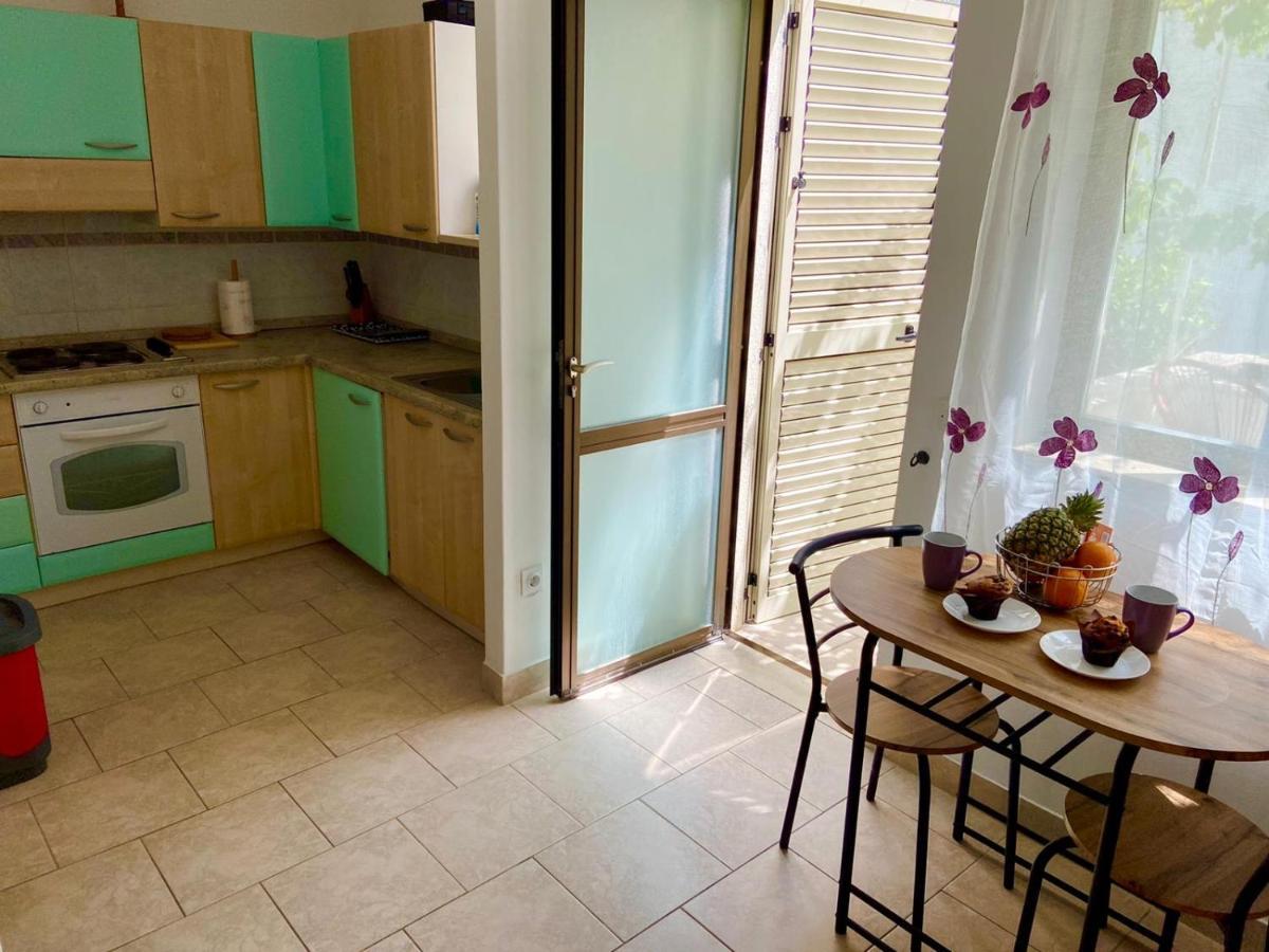 Apartments Tri Zala Zrnovo Екстериор снимка